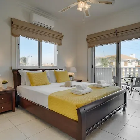 Villa Lola Agia Napa